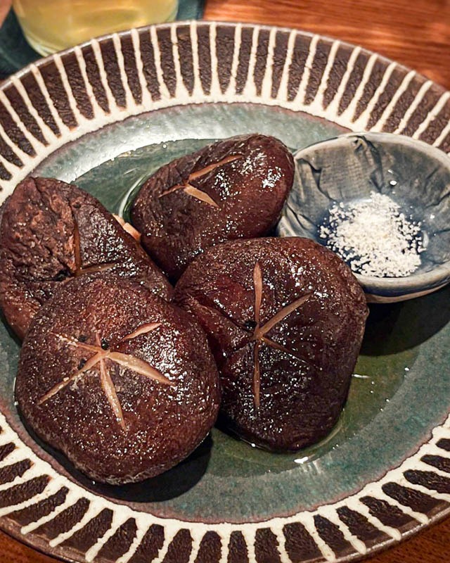 日本神奈川素食 - 野菜とワイン食堂 harukucchii - 烤香菇佐松露鹽